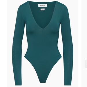 Contour v neck bodysuit